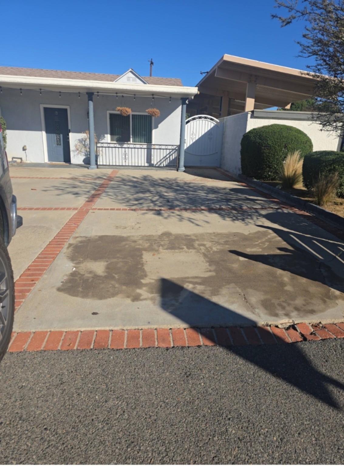 Clean driveway after junk removal